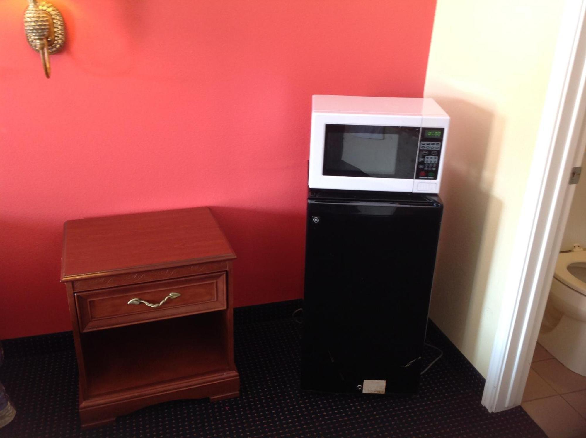 Executive Inn&Suites Shepherd Extérieur photo