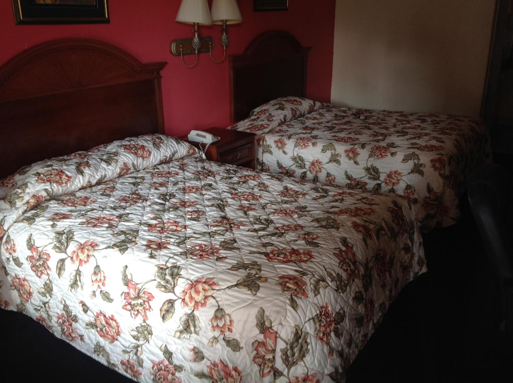 Executive Inn&Suites Shepherd Extérieur photo